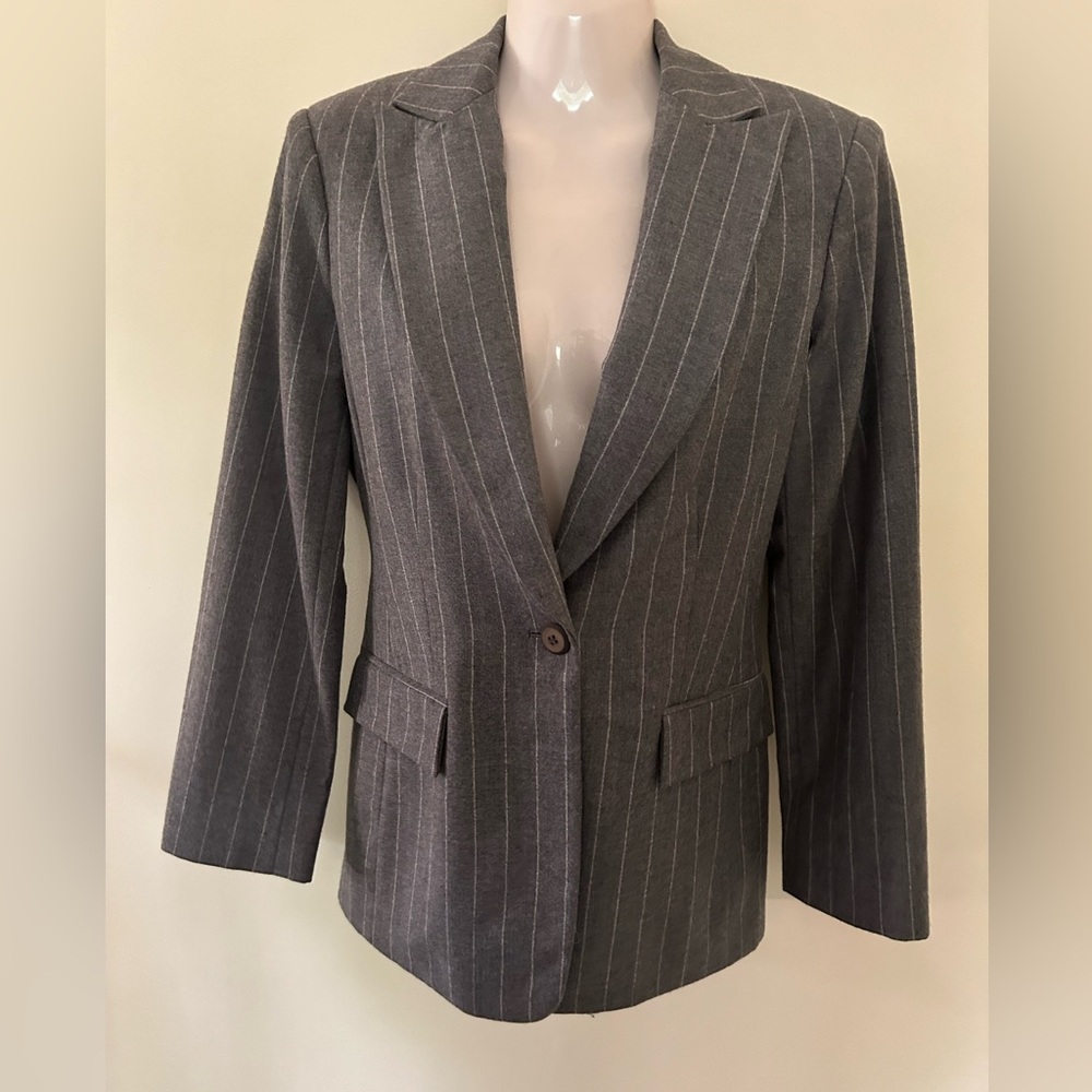 OSCAR DE LA RENTA Vintage Wool/Cashmere Pinstripe 1 Button Gray Blazer, …